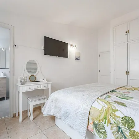 דירה Sea View Penthouse Eden - אדחה