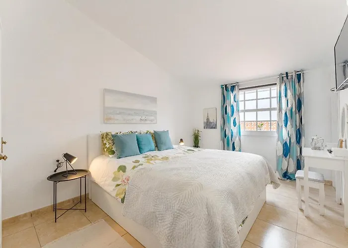 Sea View Penthouse Eden - *