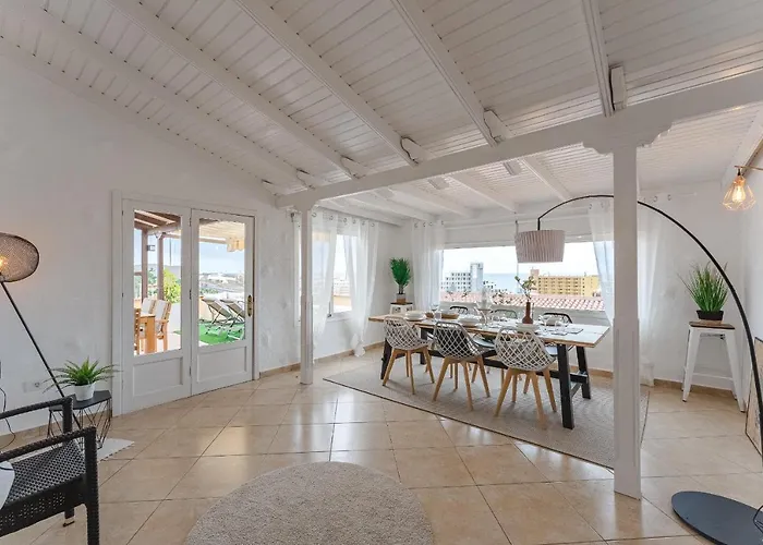 Sea View Penthouse Eden - דירה *