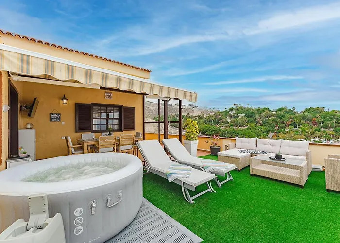 Sea View Penthouse Eden - דירה אדחה