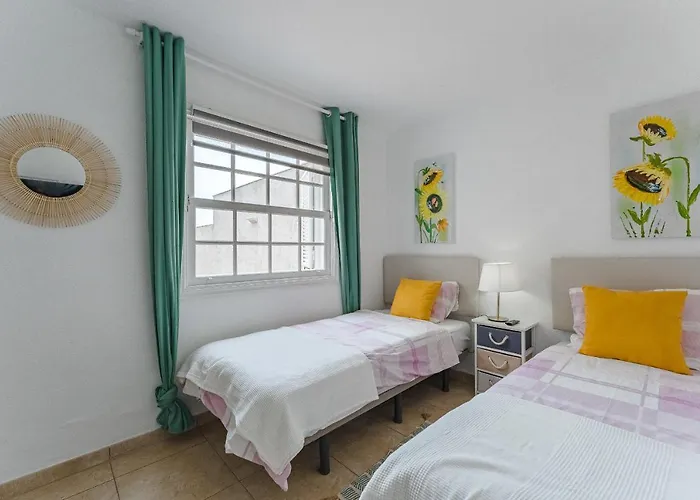 דירה Sea View Penthouse Eden - אדחה