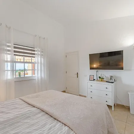 Apartment Sea View Penthouse Eden -