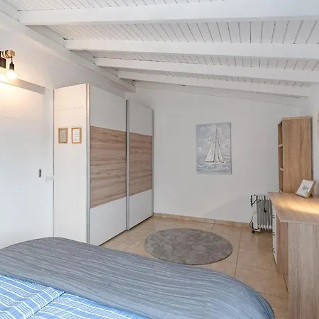 Sea View Penthouse Eden - Apartament *