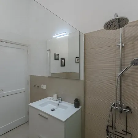 Апартаменты Sea View Penthouse Eden -