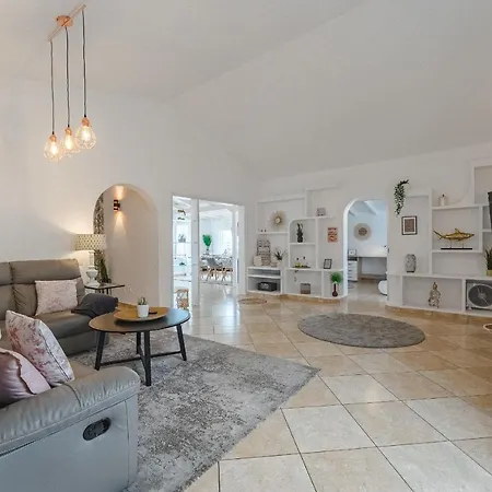 Sea View Penthouse Eden - * Адехе