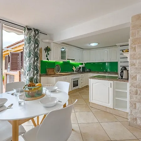 Sea View Penthouse Eden - Apartman