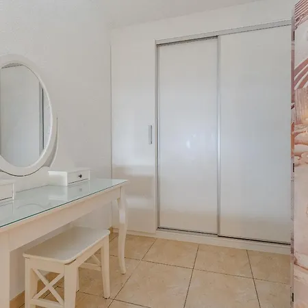 Апартаменты Sea View Penthouse Eden - Адехе