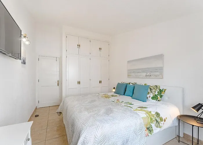 Sea View Penthouse Eden - アパート *