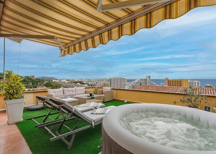 Sea View Penthouse Eden - * アデヘ